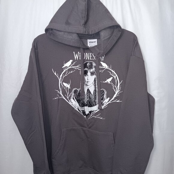 WEDNESDAY ADAMS FAMILY GRAPHIC WOMEN'S PULLOVER SWEATSHIRT HOODIE - Picture 1 of 12